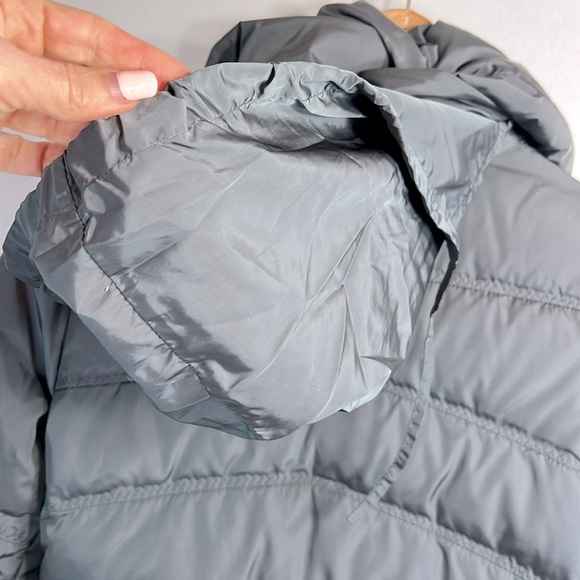 Tahari Shawl Collar Hidden Hood Down Puffer Coat size XS - Picture 9 of 12